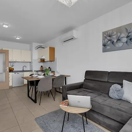 Ivana Apartamento Makarska