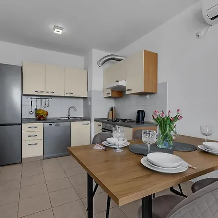 Ivana Appartement Makarska